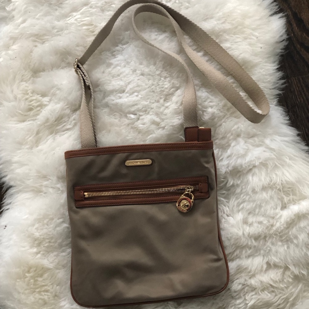 Micheal Kors bag